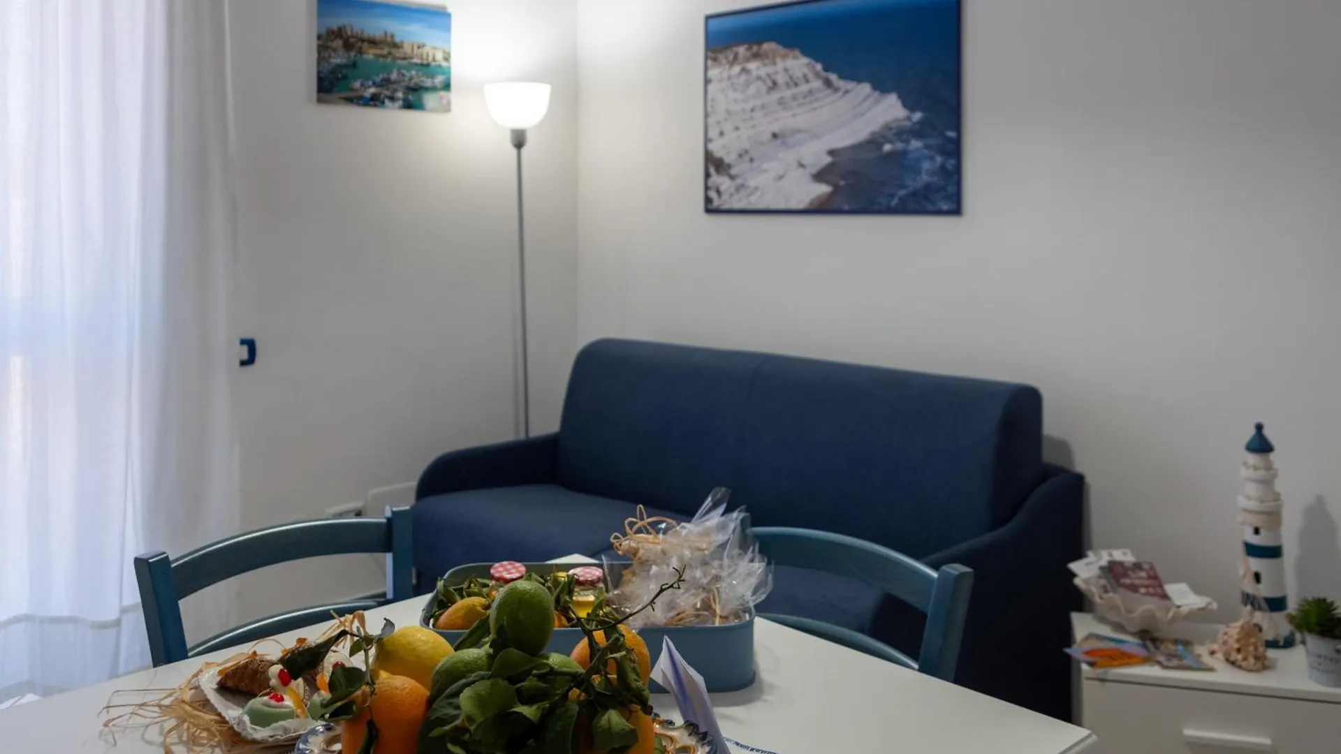 Casa Vacanze La Casetta Di Zinu' Porto Empedocle Ferienhaus